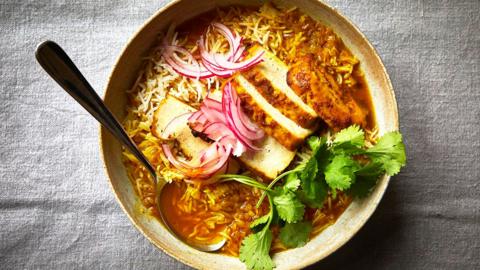 Curried tofu with turmeric brothy rice.