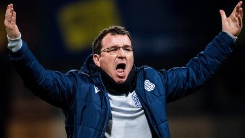 Dundee boss Gary Bowyer