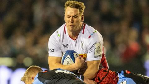 Harlequins captain Alex Dombrandt attacks the Cardiff defemce