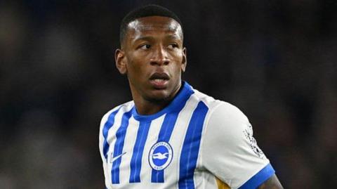 Pervis Estupinan playing for Brighton