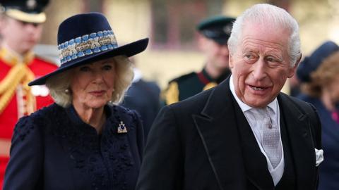 Y Brenin Charles a'r Frenhines Camilla