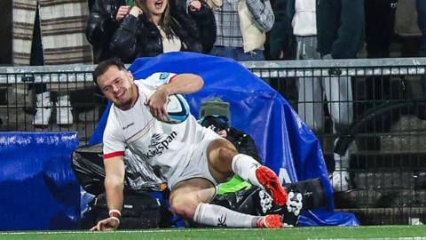 Jacob Stockdale in action for Ulster