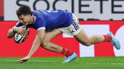 Gael Drean scores for France