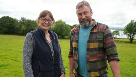 Amanda Matthews agus Pàdruig MacCuidhein