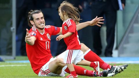 Gareth and Alba Bale