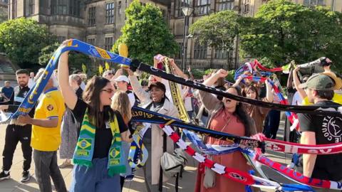 Sheffield takes on world record attempt for longest football scarf chain