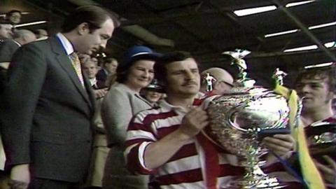 Leigh lifting the Challenge Cup in 1971