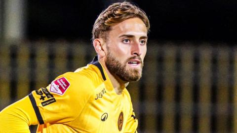 Jack Cooper-Love, wearing Roda JC's yellow shirt during a game for the club in September 2025