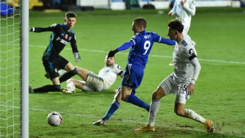 Jamie Vardy scores for Leicester