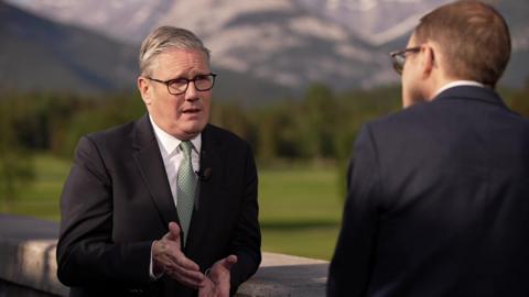 Keir Starmer and Chris Mason in Canada at the G7