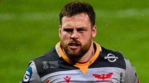 Scarlets prop Steffan Thomas