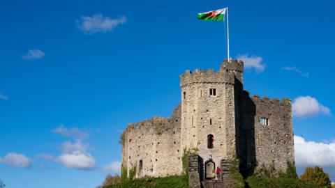 Castell Caerdydd
