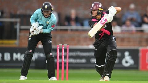 Will Smeed of Somerset plays a shot