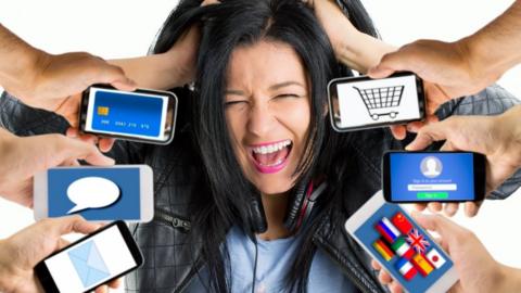 Women overwhelmed by too many apps