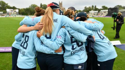 England women have a team huddle before an ODI
