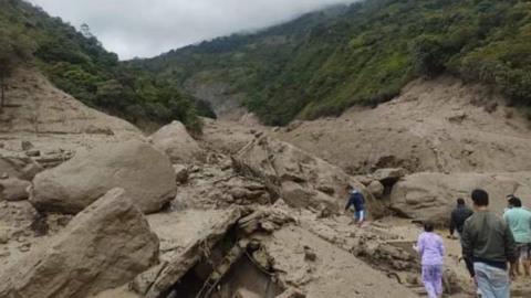 Photo from the scene of the collapsed bridge in Quetame, Colombia.