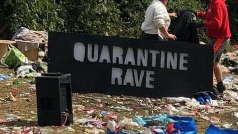 Quarantine Rave sign