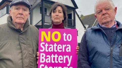Protestors against the battery storage