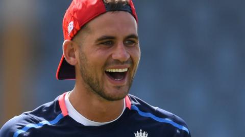 Alex Hales