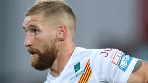 Sam Tomkins' third try in four games for Catalans Dragons closed the door on Hull