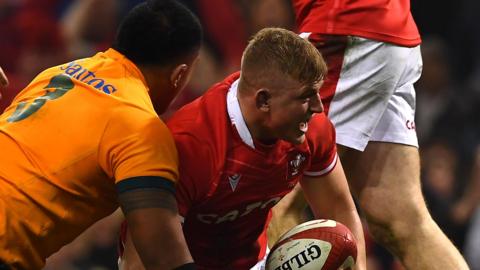 Jac Morgan scores against Australia in November 2022