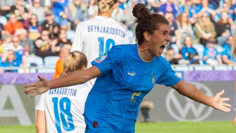 Italy celebrate scoring against Iceland at Euro 2022