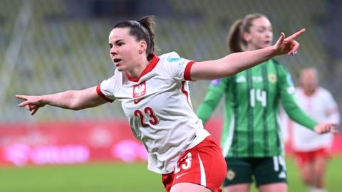 Adriana Achcinska celebrates her goal