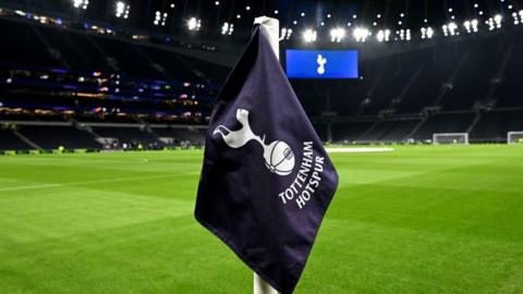 Tottenham corner flag