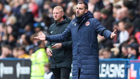 Reading manager Ruben Selles gesticulates during the League One match against Blackpool