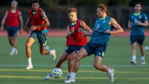 Milos Kerkez and Illia Zabarnyi in Bournemouth training