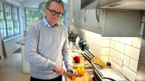 Michael Mosley in the kitchen