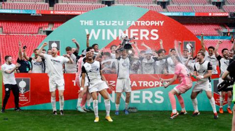 Gateshead celebrating at Wembley