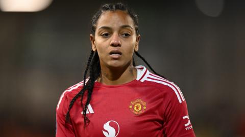 Geyse playing for Manchester United