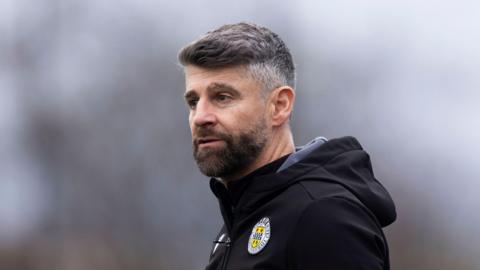 St Mirren manager Stephen Robinson in training