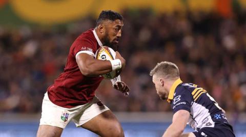 Bundee Aki