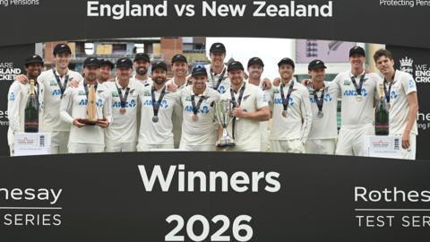 New Zealand with the Crowe-Thorpe Trophy