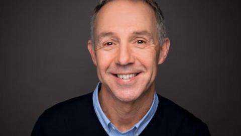 Studio portrait of Andy Salmon