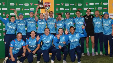 England celebrate ODI series win