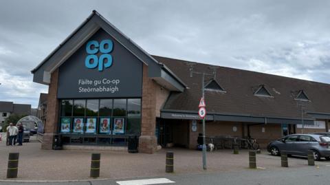 Co-op Steòrnabhaigh