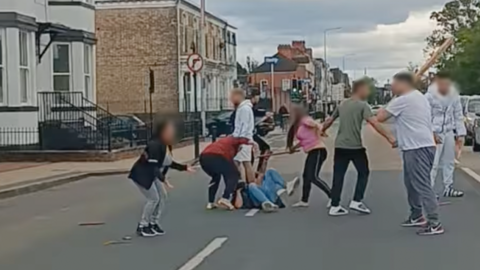 Street fight in Hull