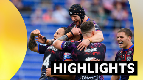 Leigh celebrate against Warrington