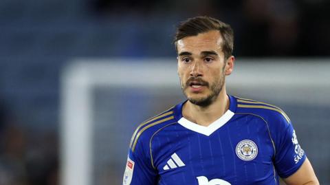 Harry Winks in action for Leicester City