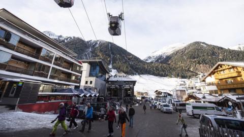 Skiing tourists in Ischgl, Austria, 29 November 2013