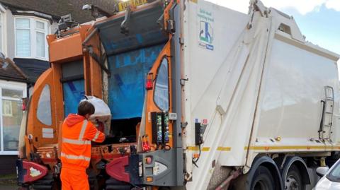 Bin lorry in Medway