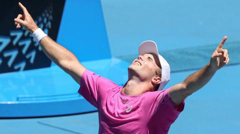 Arthur Fery celebrates victory