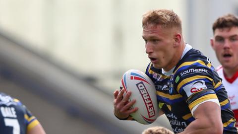 Mikolaj Oledzki makes a damaging run for Leeds Rhinos