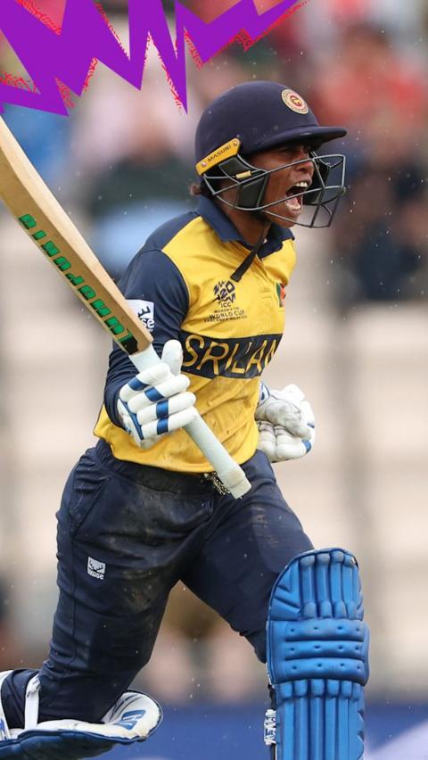 Nilakshi de Silva runs to celebrate Sri Lanka's victory