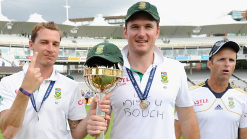 Graeme Smith with the World Test Championship mace