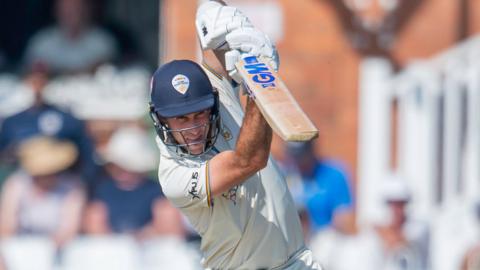 Wayne Madsen batting for Derbyshire