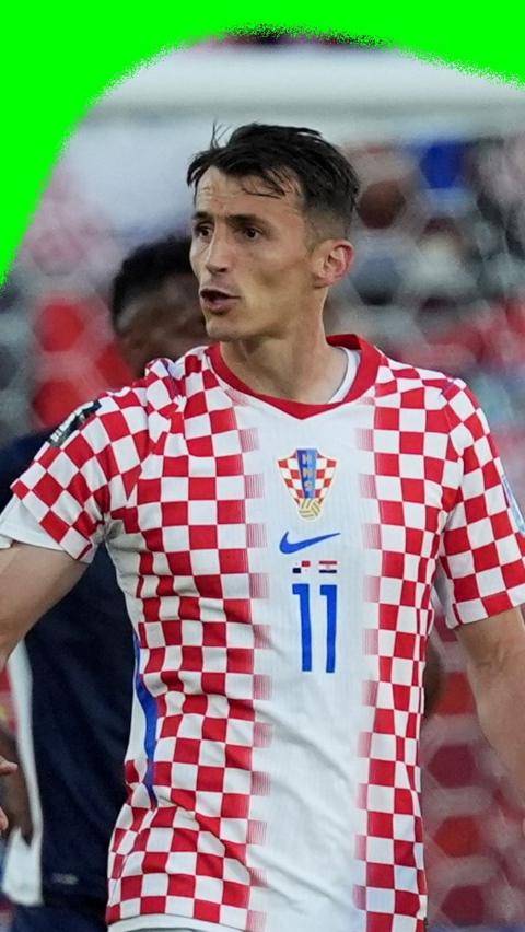 Ante Budimir scores the opener for Croatia against Panama